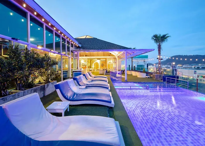 Sira Grande Hotel & Spa, Patong